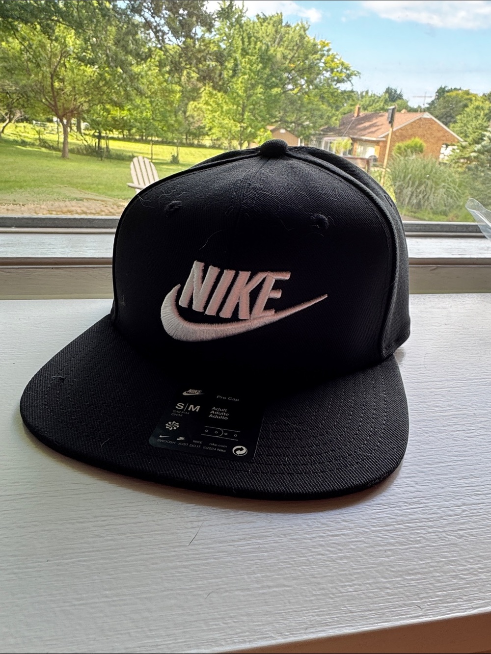 NWT Nike Black Snapback with White Swoosh and Logo